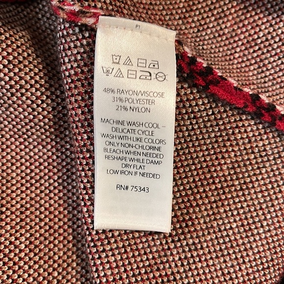 🌹NWT/TAHARI ONE BUTTON CARDIGAN - Picture 5 of 6